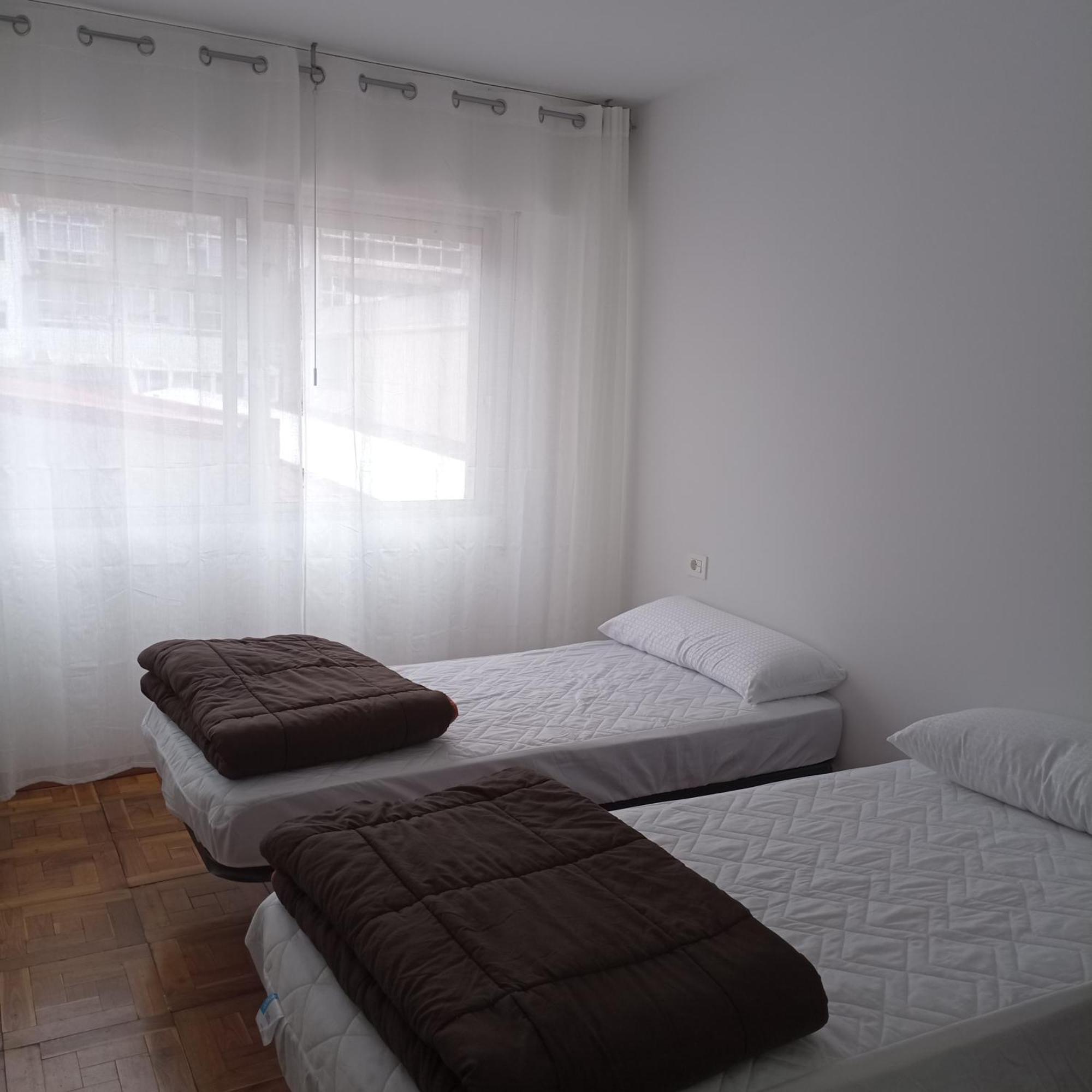 Albergue Lalin Centro Exterior photo